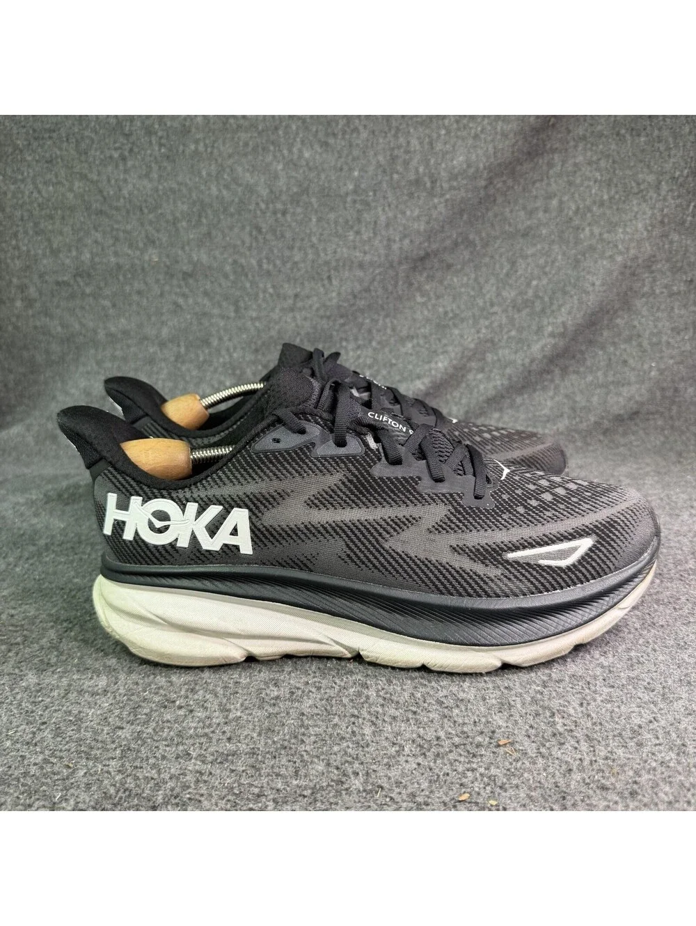 Hoka One One Clifton 9 Black White Shoes Mens Size 12 Running Sneakers 1127895